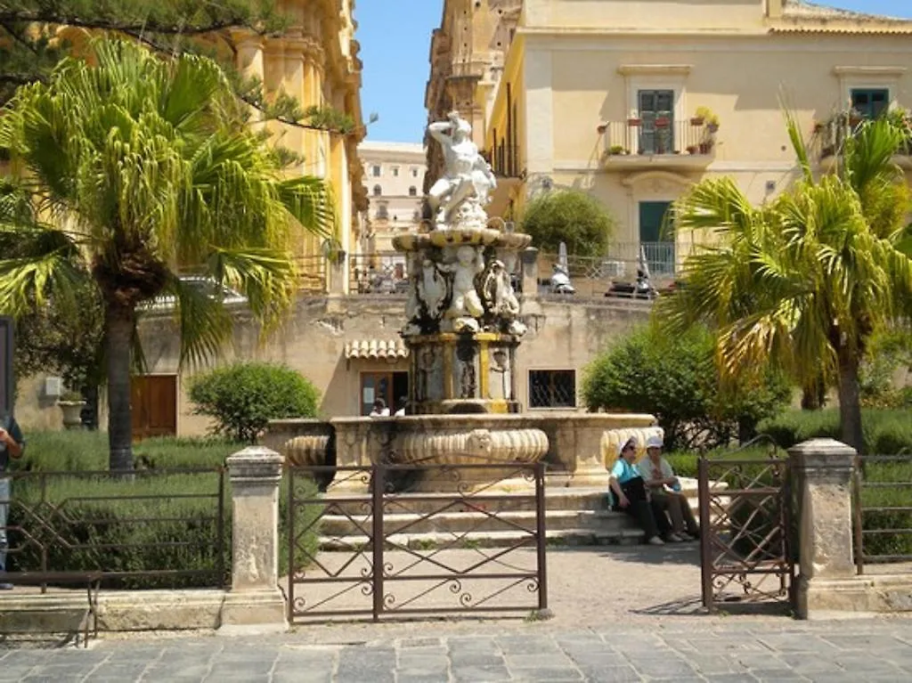 *** Bed & Breakfast B&B Isola Del Sole Noto Italia