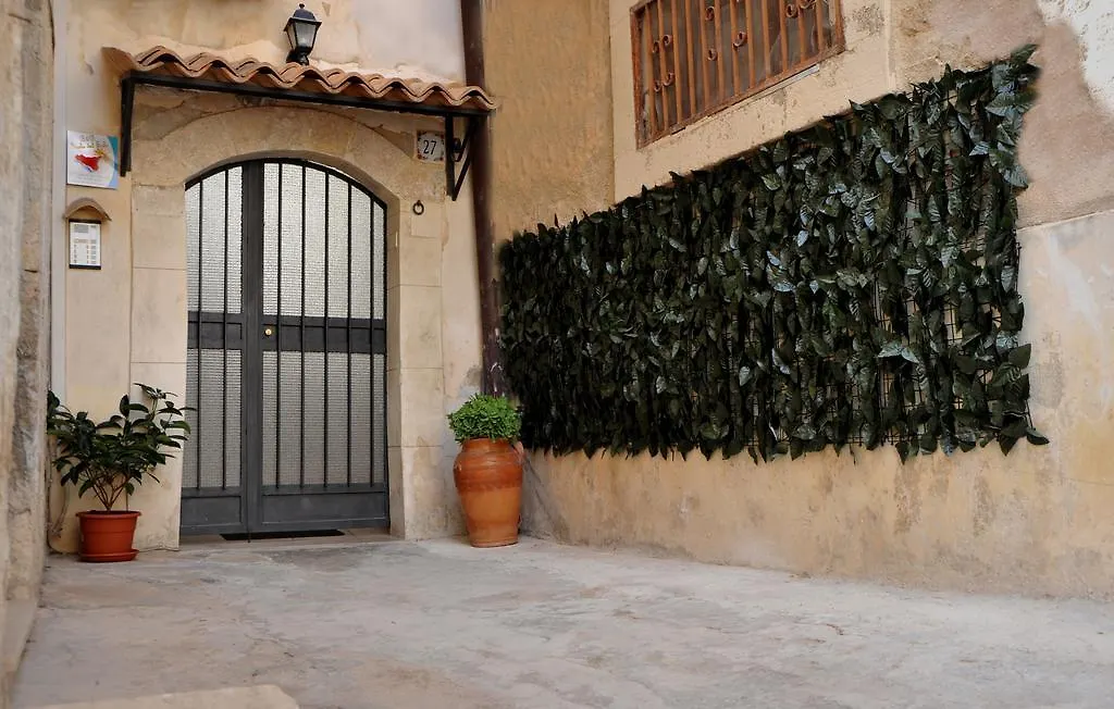 B&B Isola Del Sole Noto 3*,  Italia